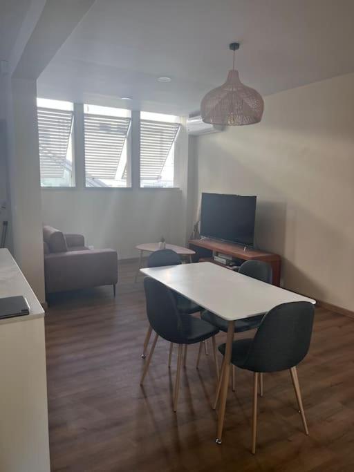 La Perle Creole Apartment Saint-Denis Bagian luar foto