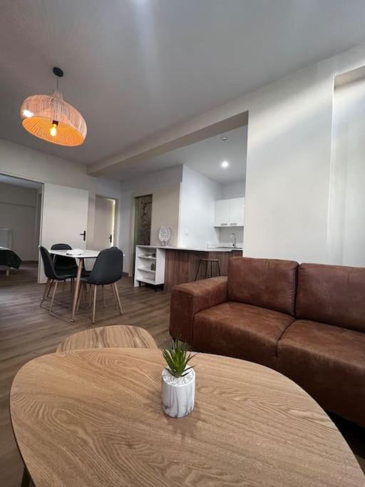 La Perle Creole Apartment Saint-Denis Bagian luar foto